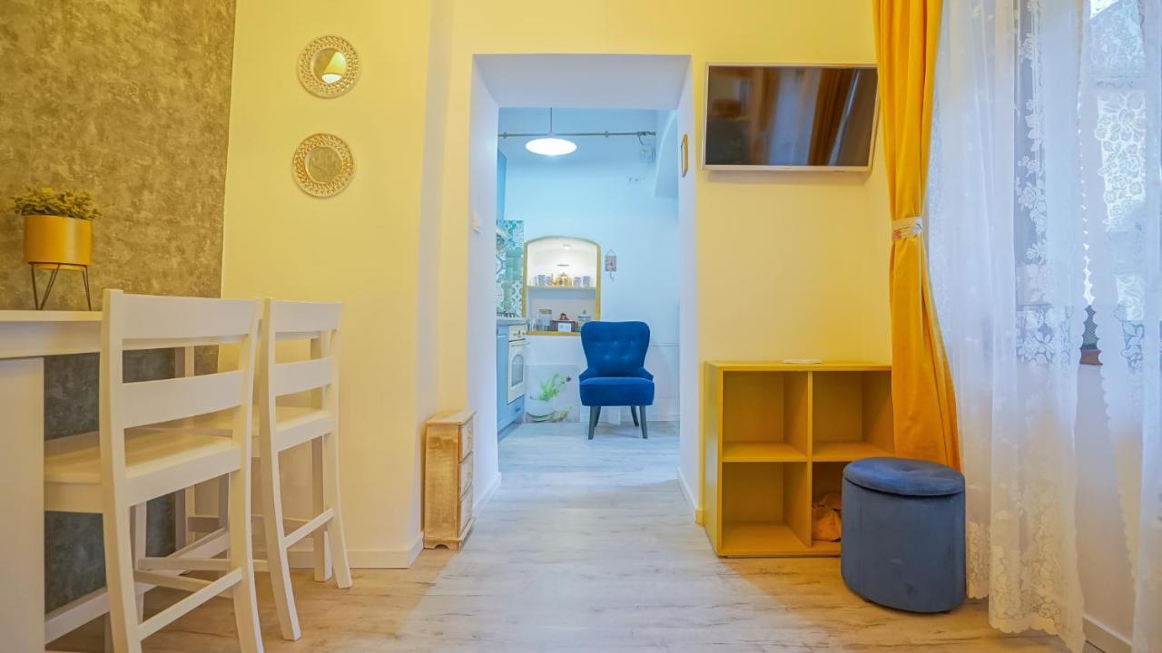 Coroni Studio Piata Sfatului Brașov