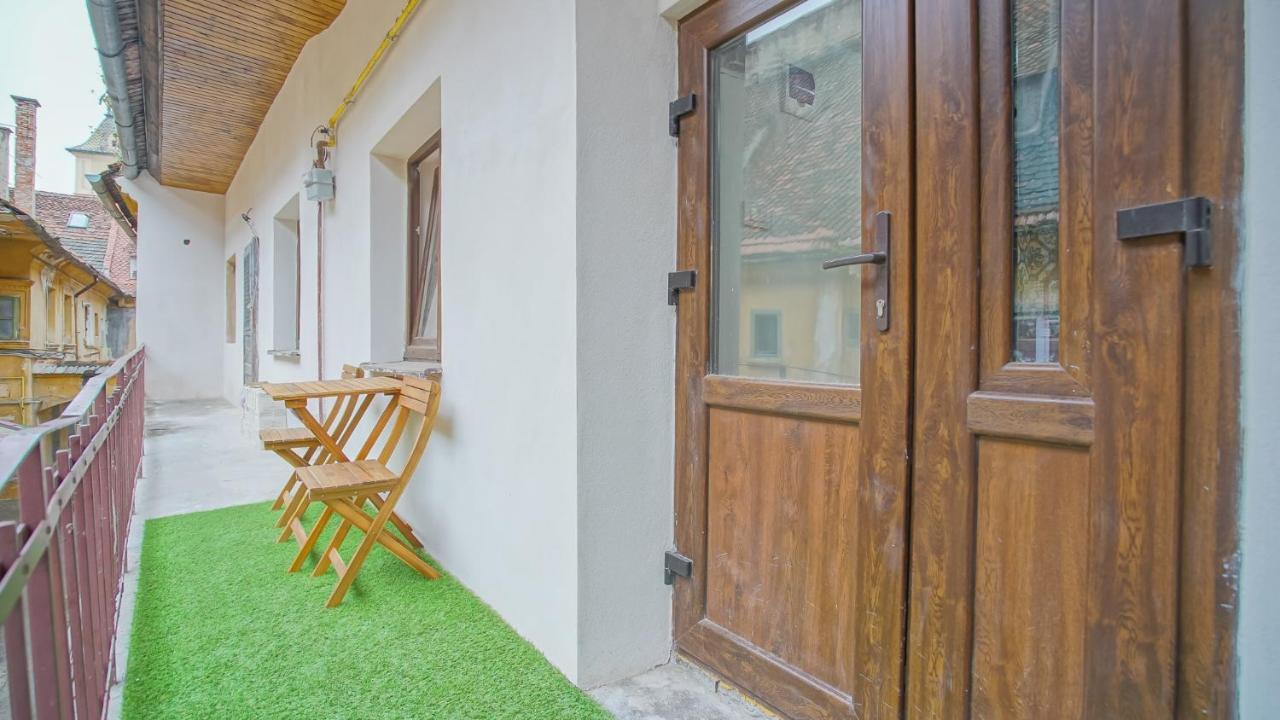 Coroni Studio Piata Sfatului Apartment *